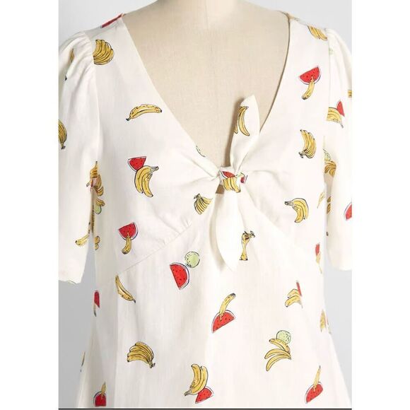 ModCloth Pack a Picnic tie front linen shirt NWT - Picture 1 of 10